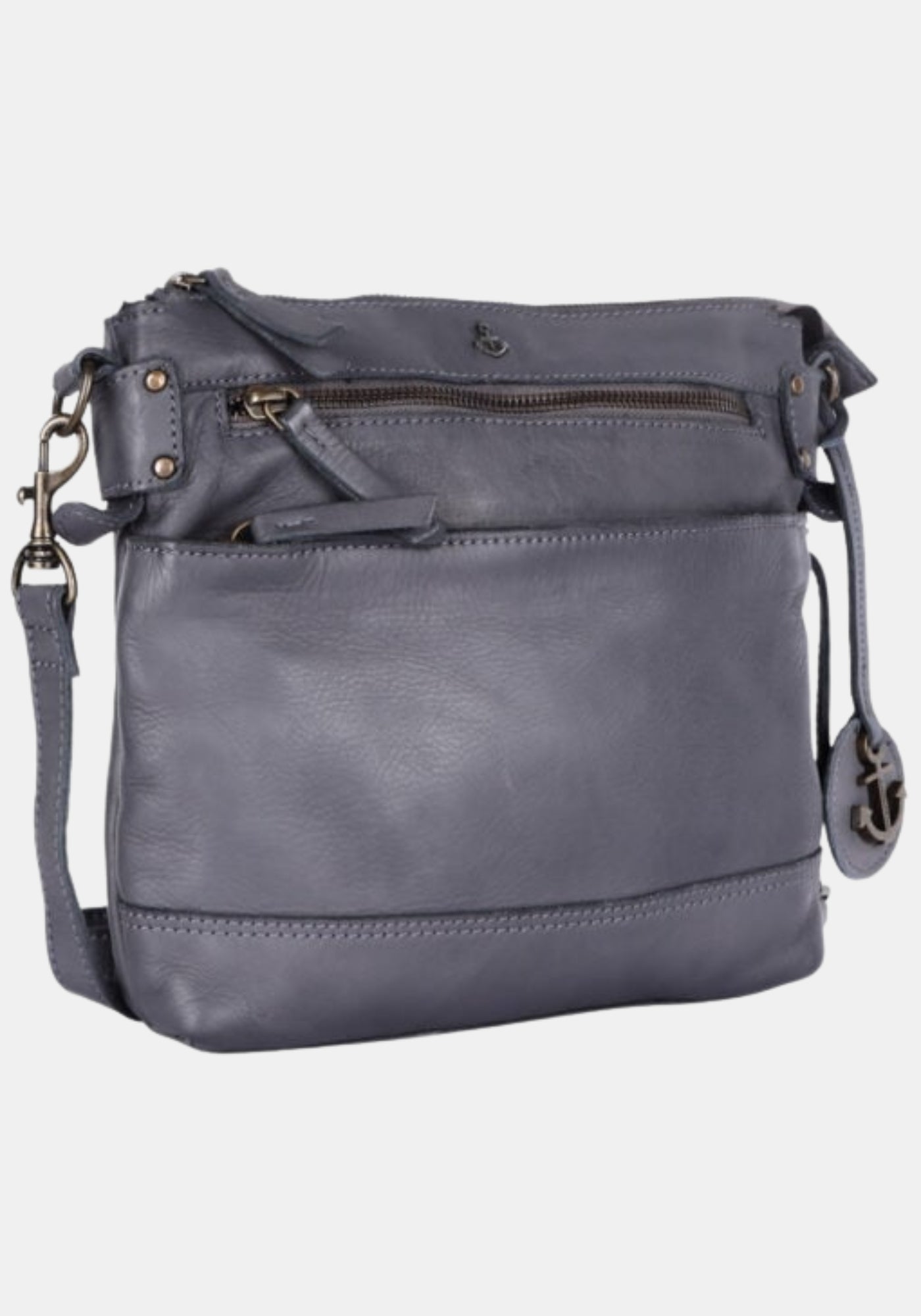 Lifestyle-Detail UmhΓ€ngetasche Isalie Harbour 2nd aus geschmeidigem Rindleder β dolphin grey quer getragen | Trageansicht