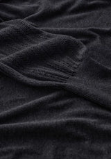 achhaltiges Kleid aus 100% Bio-Baumwolle, zertifiziert nach Global Organic Textile Standards (GOTS), mit elegantem Design.