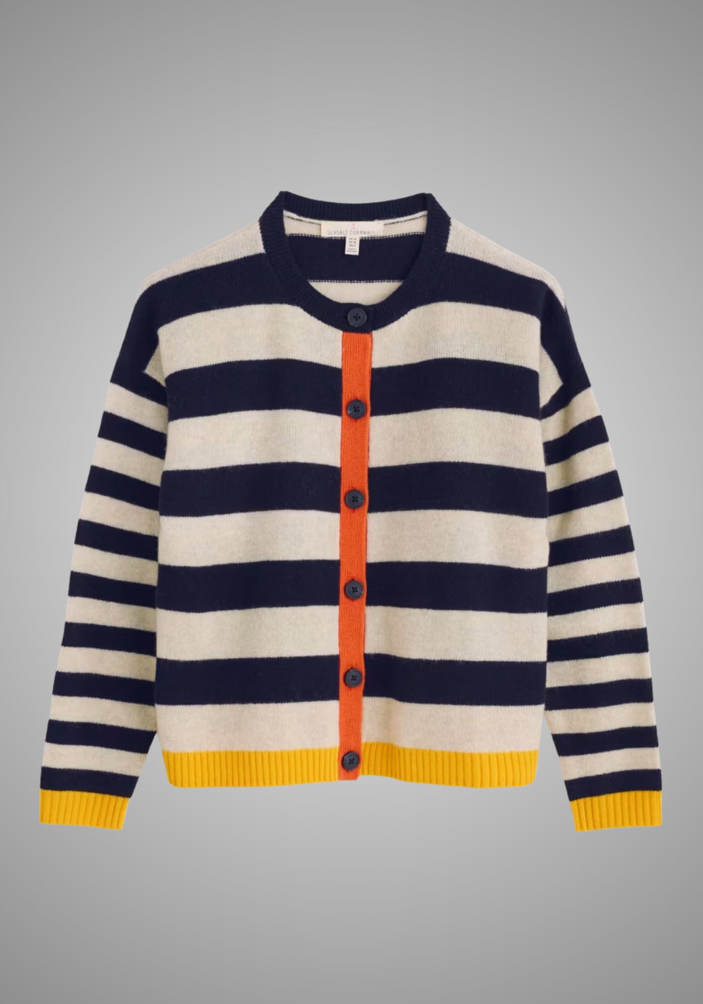 Weicher, mittelgewichtiger Cardigan aus 80% Lammwolle und 20% recyceltem Nylon mit auffälligen Streifen und rundem Ausschnitt.