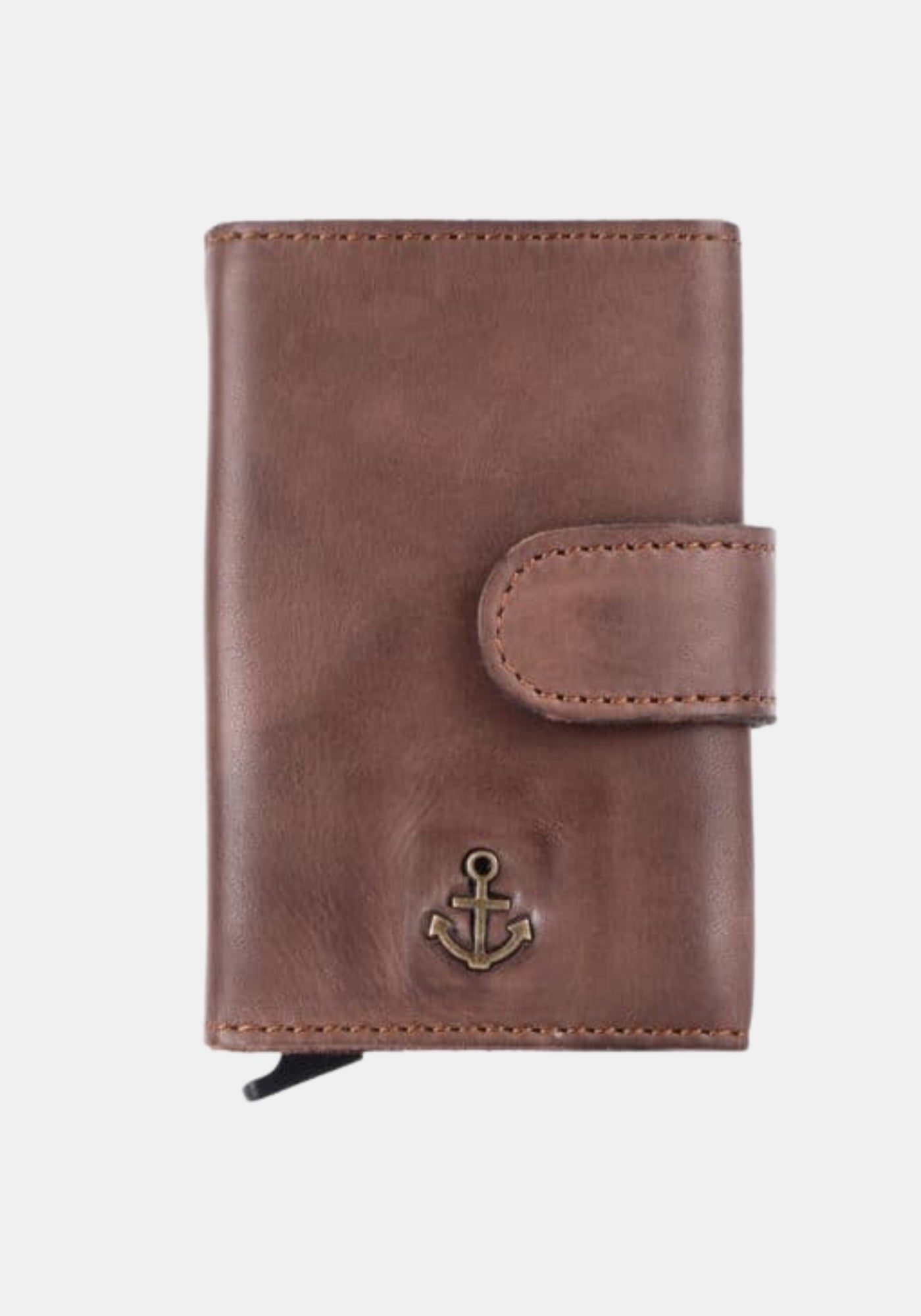 Frontansicht der geschlossenen Geldbörse Robin 2 in Chocolate Brown mit sichtbarem Anker‑Emblem und Druckknopfverschluss